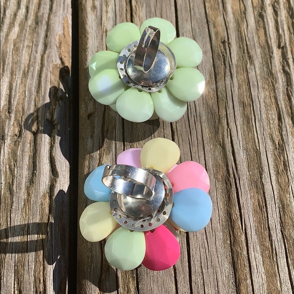 Bling Flower Rings - Picture 3 of 3